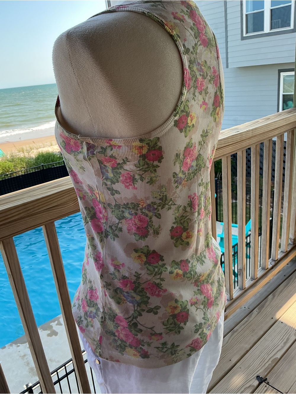 FARM Rio Floral Ribbed Scoop Tank Top - Picture 4 of 8
